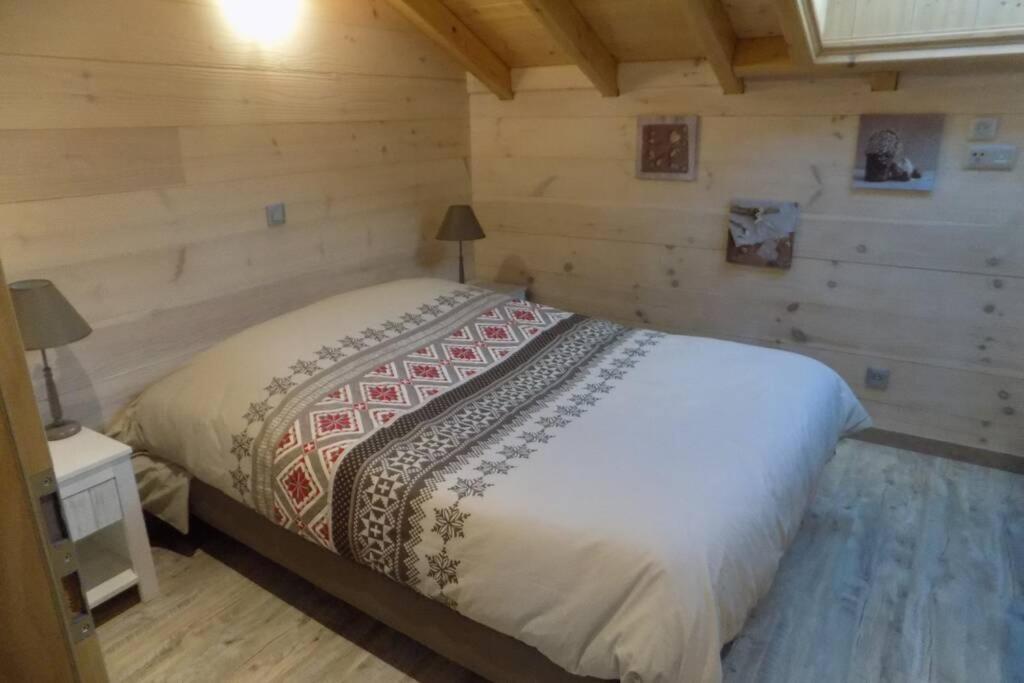 Chalet Des Charbonniers Avec Etang サン・モーリス・シュル・モセル エクステリア 写真